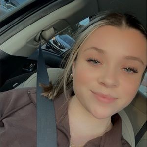 Meet your Posher, Kaitlyn